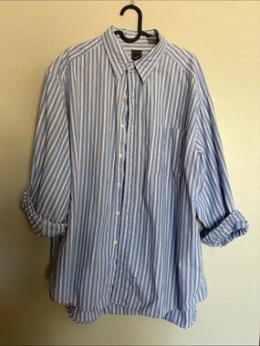 GAP Men’s Light Blue and White Striped Button-Down Shirt